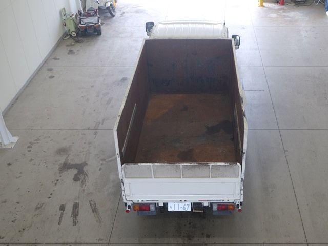 2017 Hino Dutro Hira auction photo 3