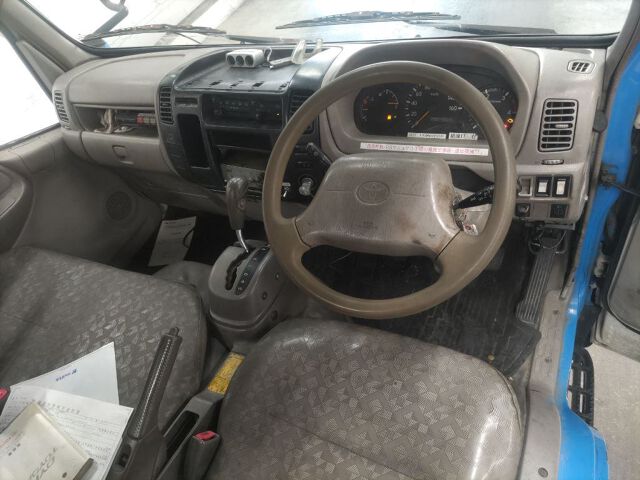 2006 Toyota Dyna chassis auction photo 3
