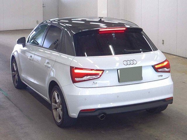 2018 Audi A1 Sportback 1.0 TFSI Sports auction photo 2