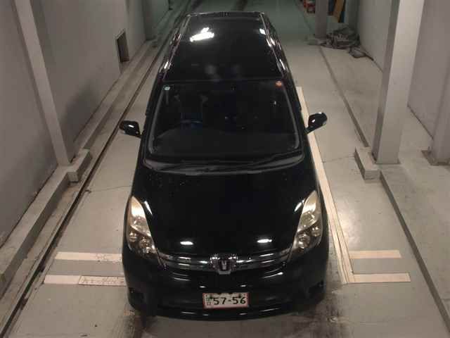 2013 Toyota Isis プラタナVセレクション auction photo 6