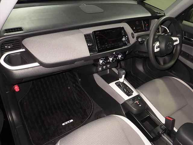2021 Honda Fit e:HEVネス auction photo 5