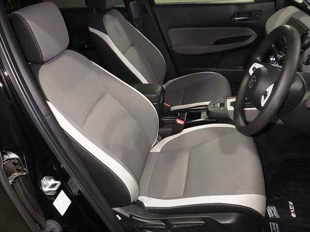 2021 Honda Fit e:HEVネス auction photo 9