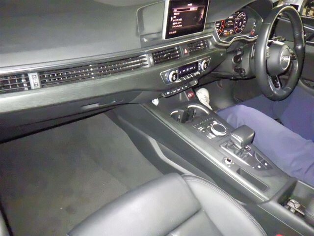 2018 Audi A4 Avant 2.0TFSI auction photo 3