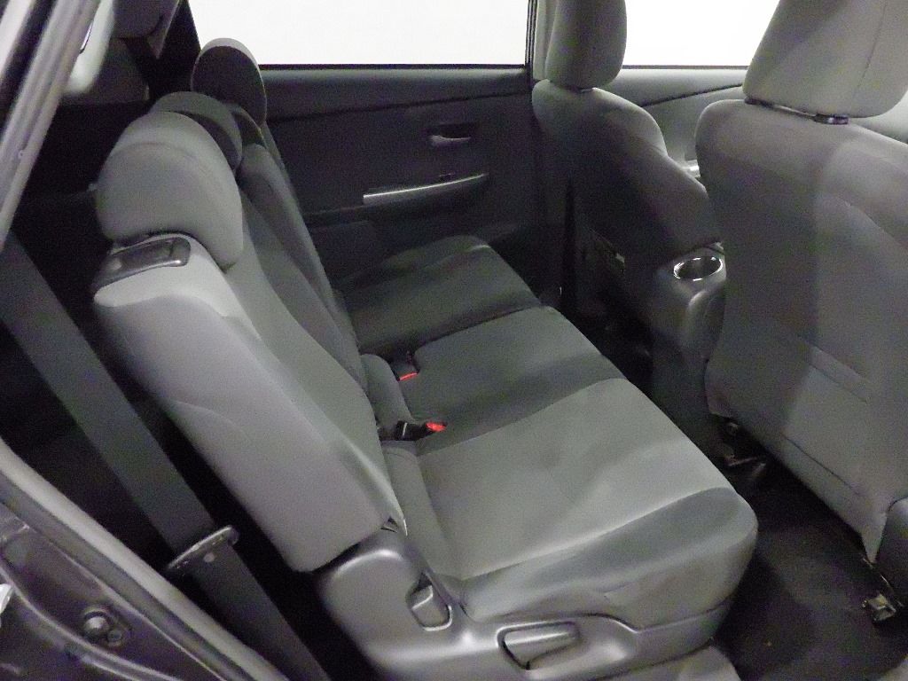 2013 Toyota Prius Alpha S auction photo 7