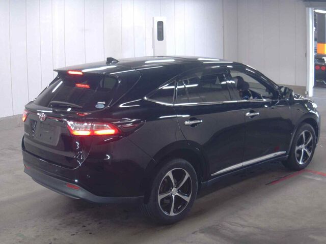 2019 Toyota Harrier premium auction photo 5