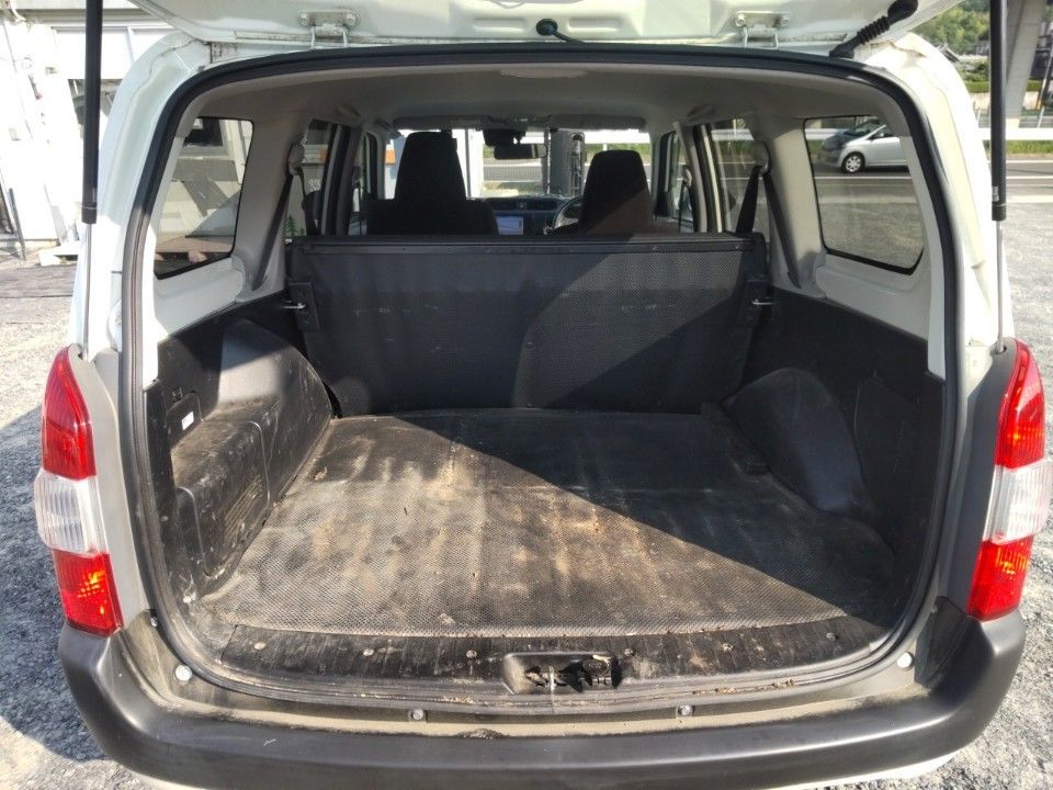 2022 Toyota Probox auction photo 8