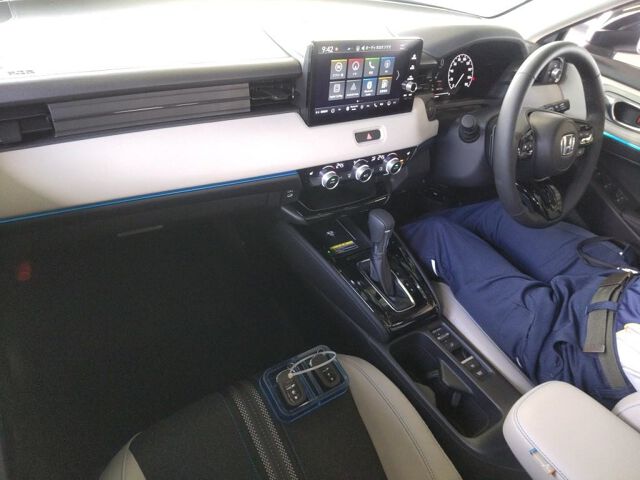 2026 Honda Vezel HV E:HEV Z Pre auction photo 3