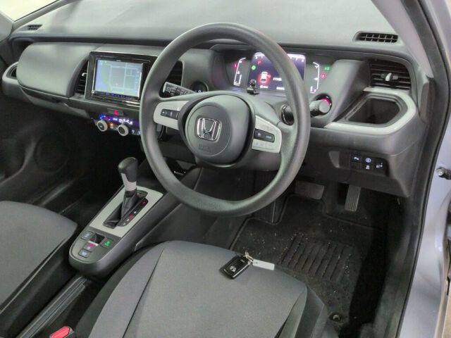 2021 Honda Fit ベーシック auction photo 3
