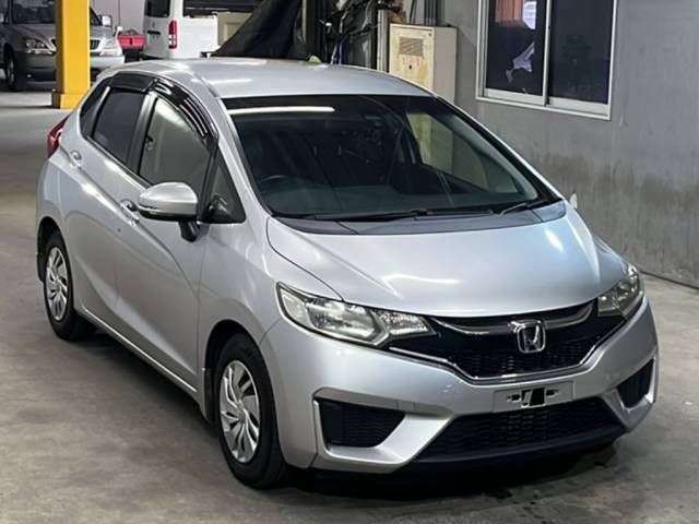 2017 Honda Fit 13G・Fパッケージあんしん auction photo 4