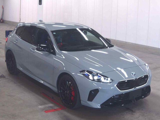 2025 BMW 1 Series M135 XDRIVE 4WD Japan auction vehicle