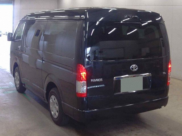 2026 Toyota Hiace GL 4WD auction photo 2