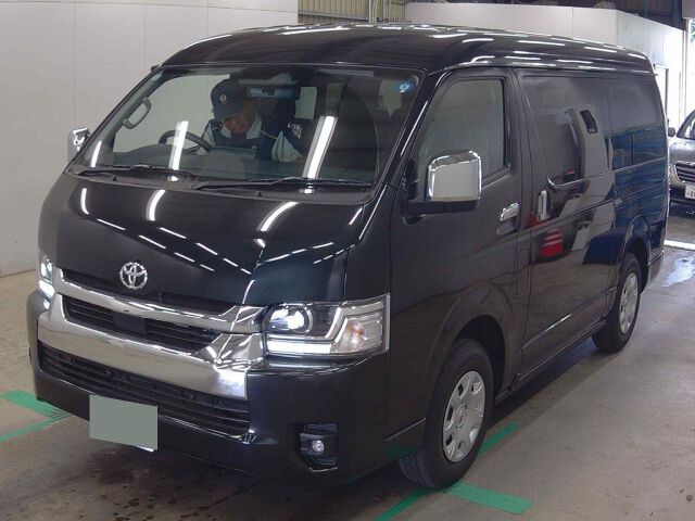 2026 Toyota Hiace GL 4WD auction photo 4