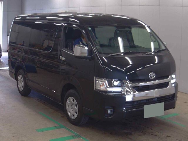Japan Auction Vehicles 8 2026 Toyota Hiace GL 4WD auction photo