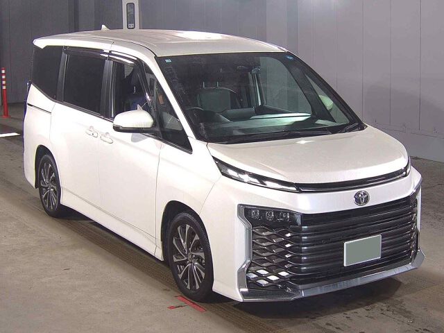 2023 Toyota Voxy S-Z Japan auction vehicle
