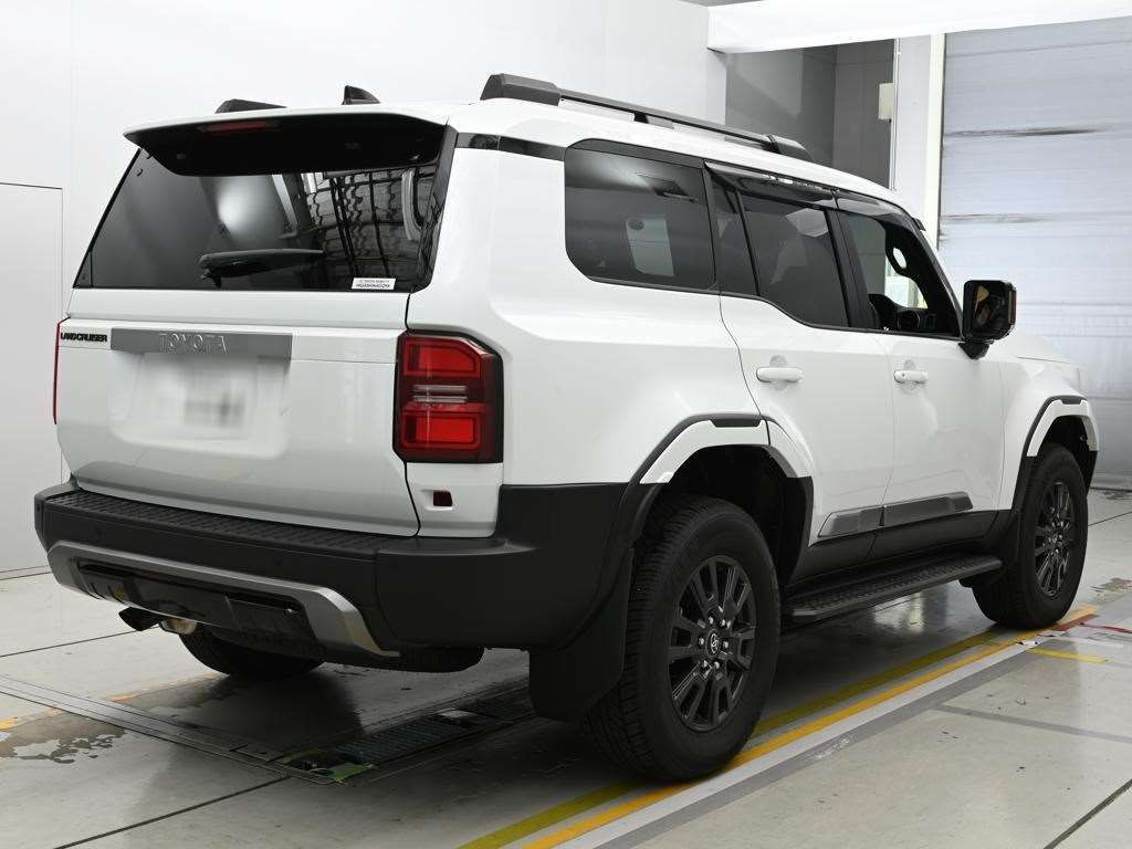 2025 Toyota Land Cruiser 250 VX 4WD auction photo 2
