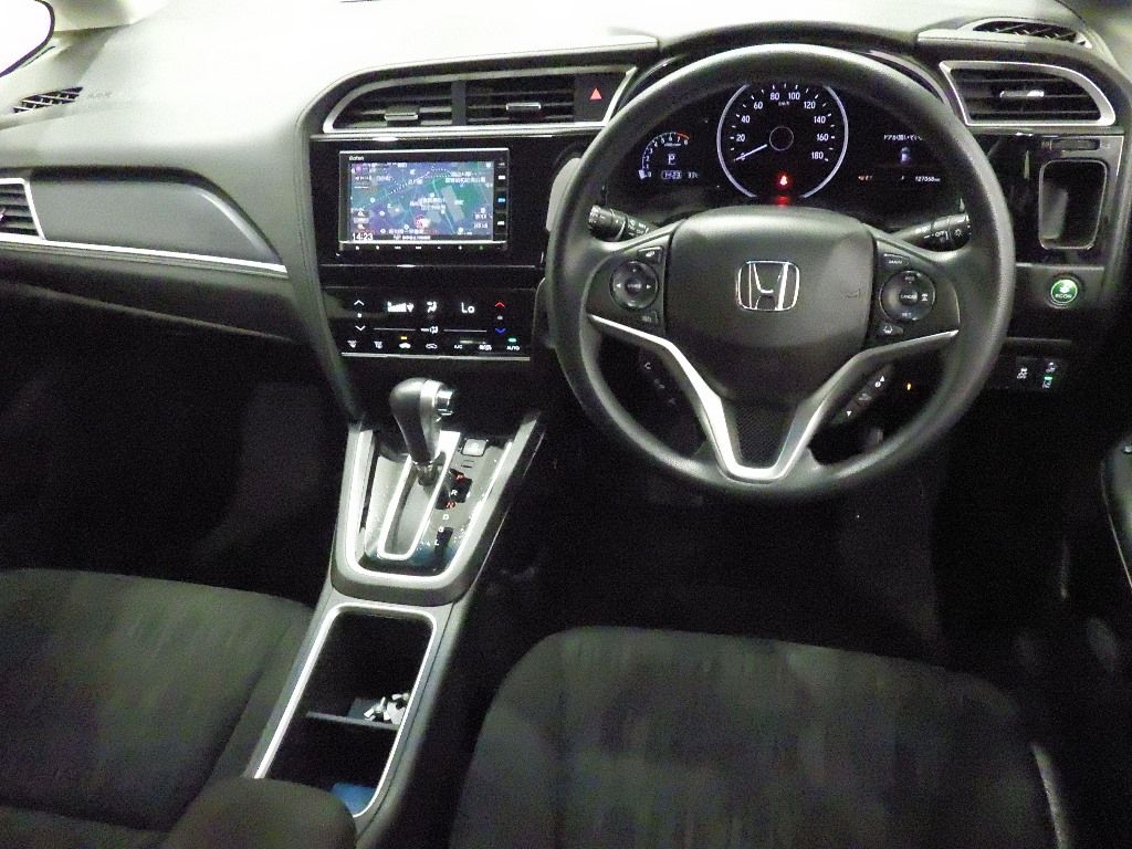 2020 Honda Shuttle Gホンダセンシング auction photo 3