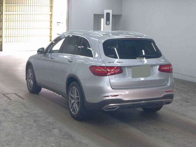 2017 Mercedes-Benz GLC GLC220D4 M Sport 4WD auction photo 2