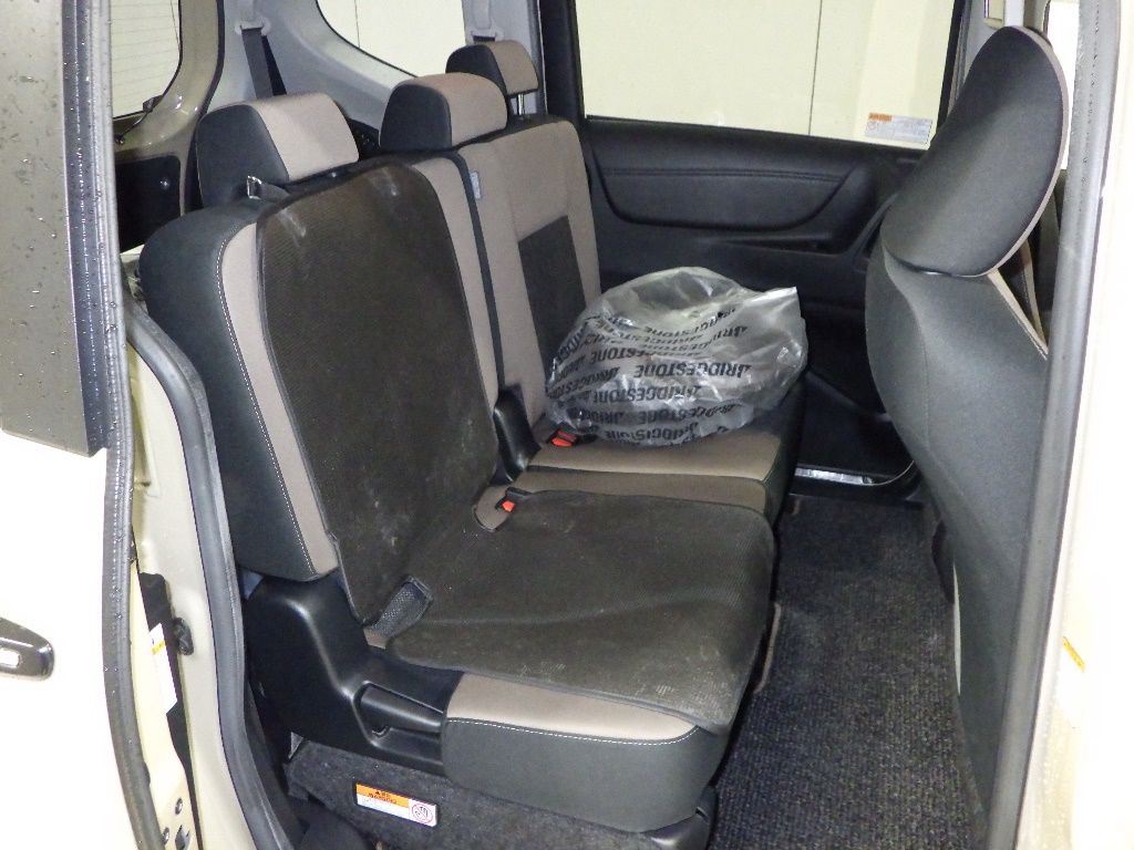 2019 Toyota Sienta G-Gramp auction photo 7