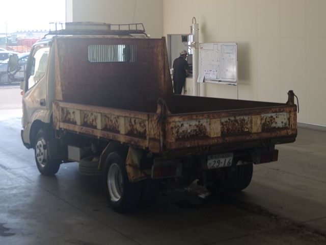 1999 Toyota Dyna ダンプ auction photo 2