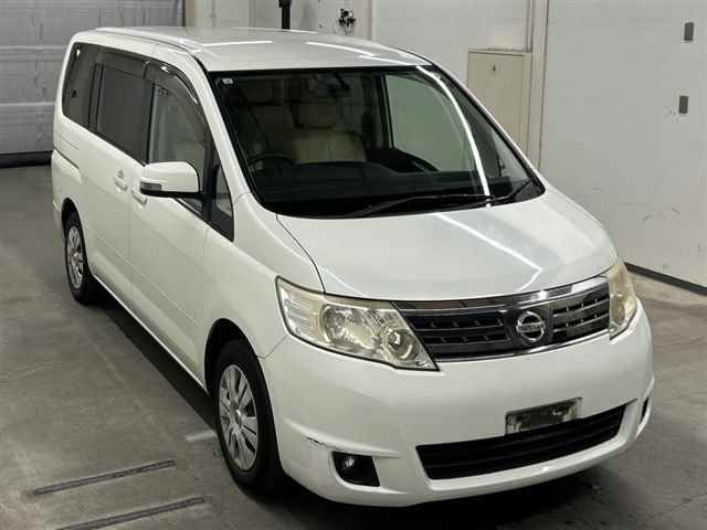 2009 Nissan Serena Japan auction vehicle