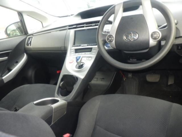 2014 Toyota Prius S auction photo 3