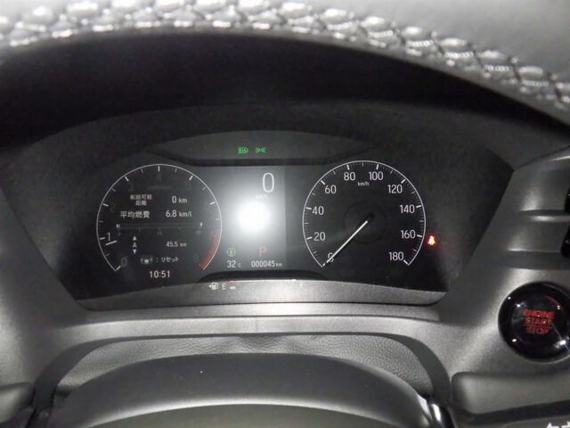 2026 Honda Vezel G 4WD auction photo 6