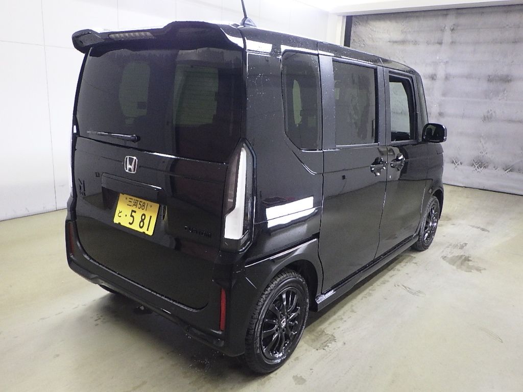 2026 Honda N-BOX Custom Black Style auction photo 2