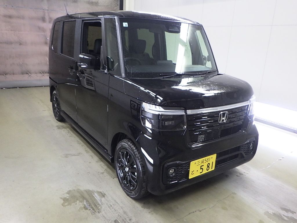 2026 Honda N-BOX Custom Black Style Japan auction vehicle