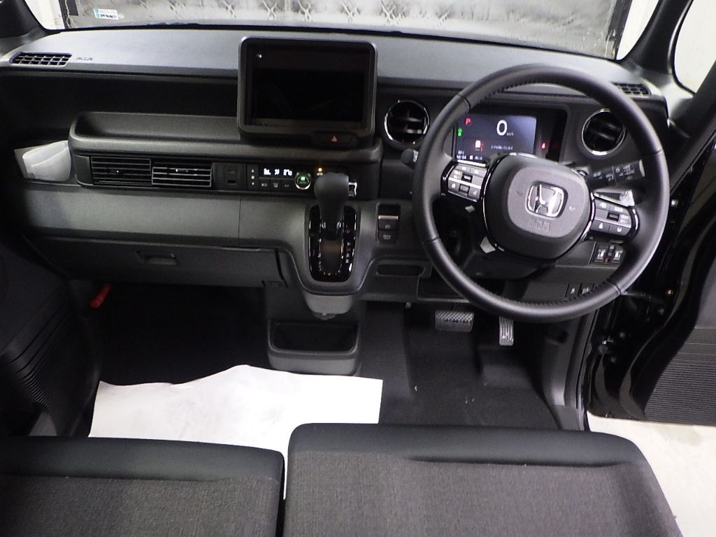 2026 Honda N-BOX Custom Black Style auction photo 3