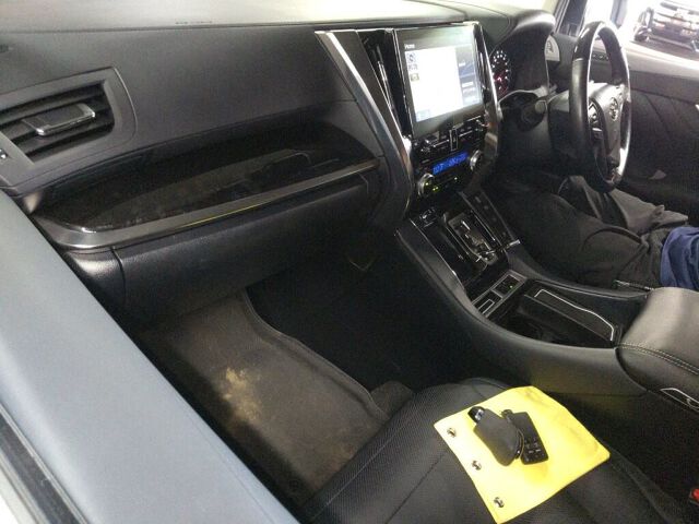 2021 Toyota Alphard 2.5S Cパッケージ auction photo 3