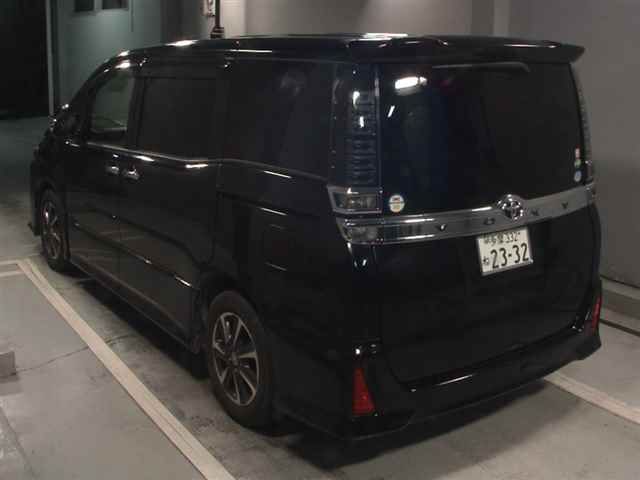 2019 Toyota Voxy ZSキラメキII auction photo 2