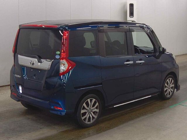 2017 Toyota Roomy Custom G-T auction photo 5