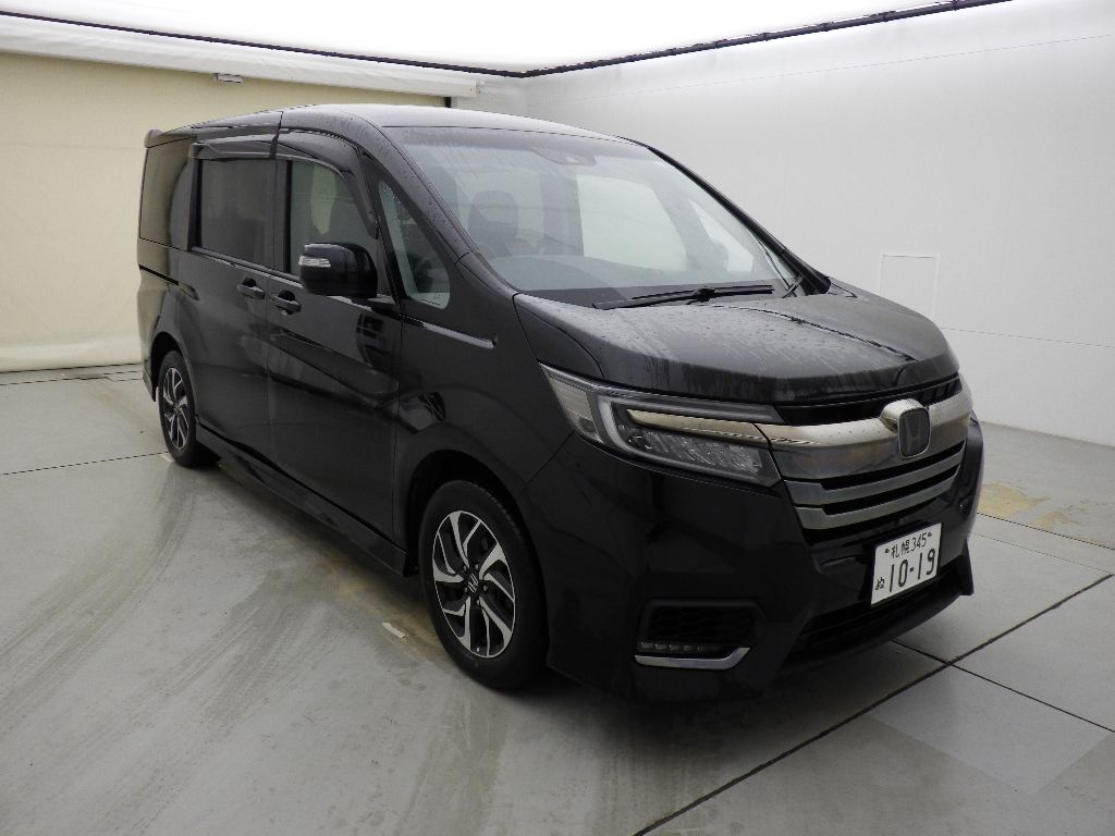2022 Honda Stepwgn 4WD Honda 7 Japan auction vehicle
