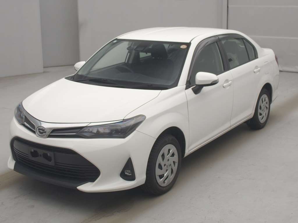 2023 Toyota Corolla Axio EX 4WD Japan auction vehicle