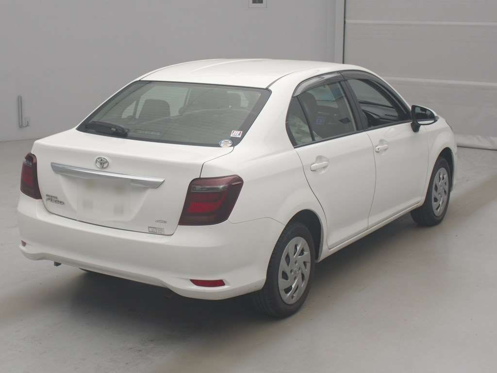 2023 Toyota Corolla Axio EX 4WD auction photo 2