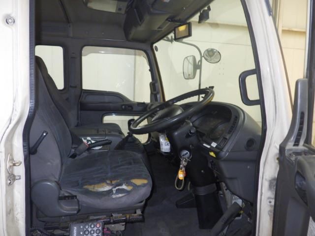 2006 Isuzu Forward バン auction photo 6