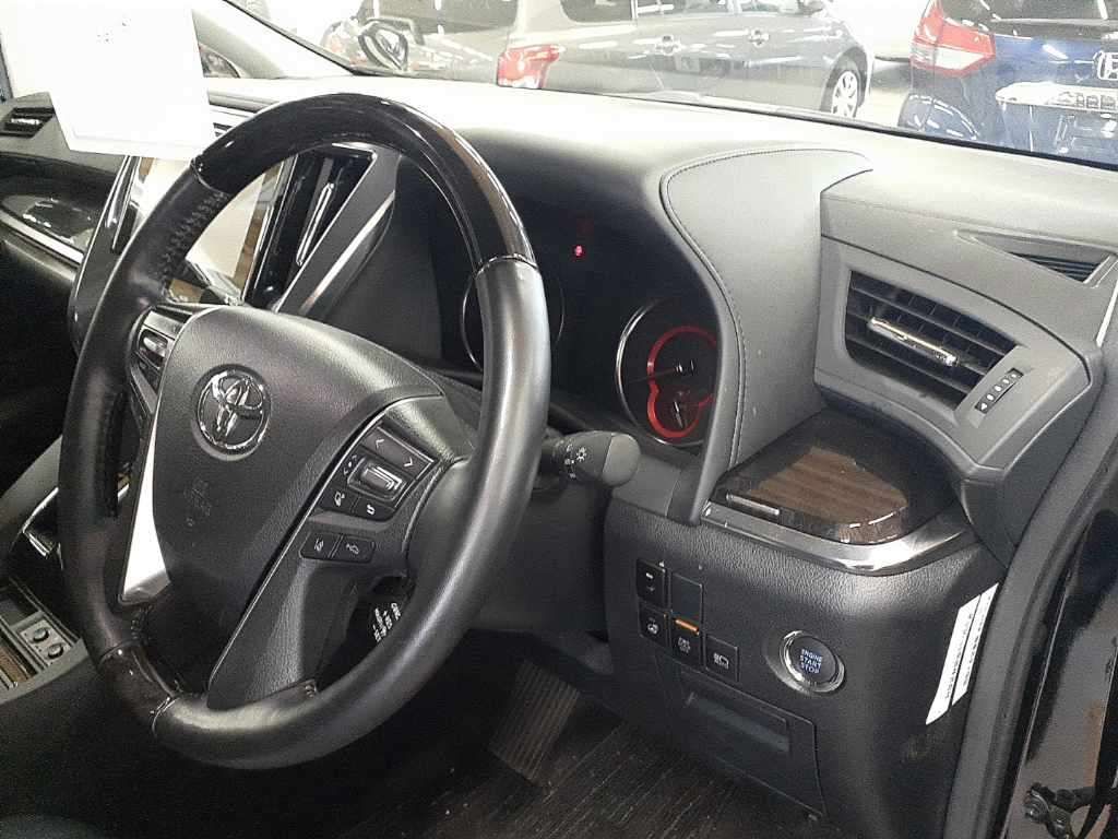 2023 Toyota Alphard 2.5S C Package auction photo 9