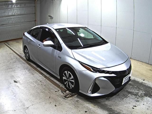 2020 Toyota Prius PHEV S Safety Sense Japan auction vehicle
