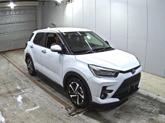 2025 Toyota Raize ハイブリッド Z Japan auction vehicle