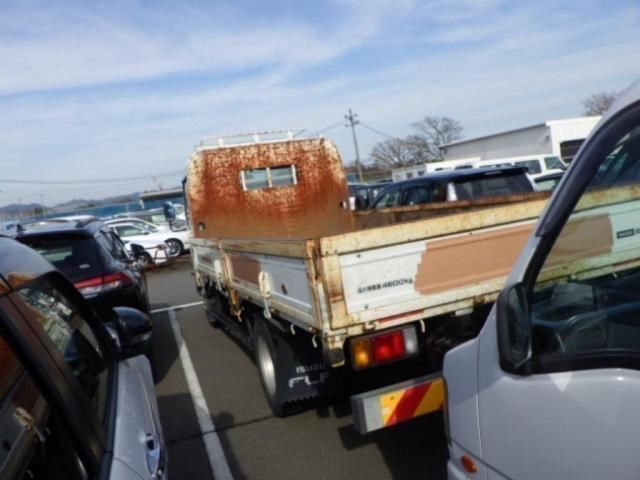 2015 Isuzu Elf auction photo 2