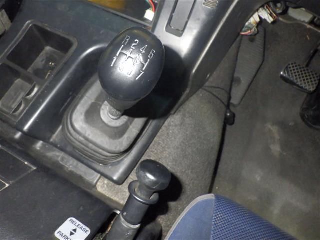 2011 Isuzu ウィング auction photo 8