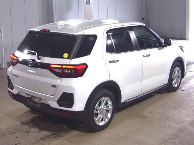 2025 Toyota Raize ハイブリッドG auction photo 5