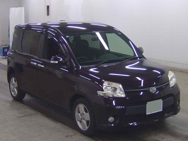 2015 Toyota Sienta DICE-G Japan auction vehicle