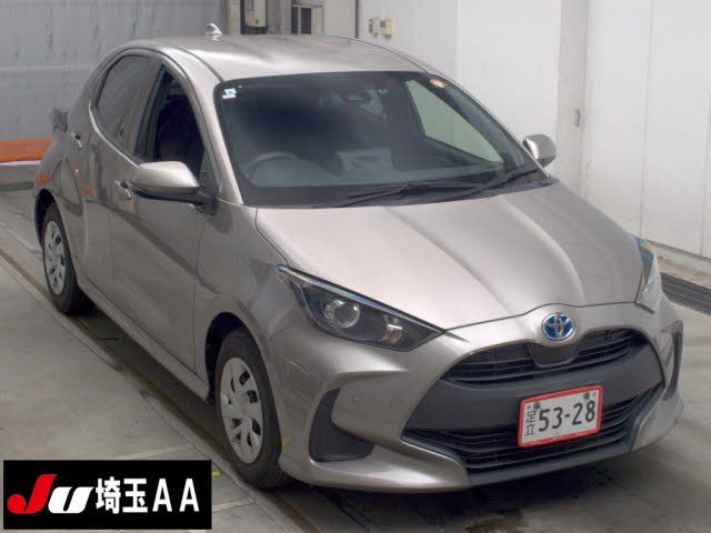 2021 Toyota Yaris Hybrid X Japan auction vehicle