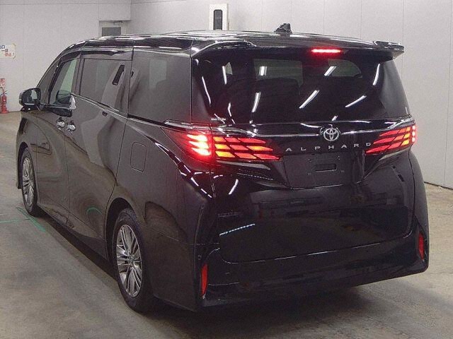 2025 Toyota Alphard Z auction photo 2