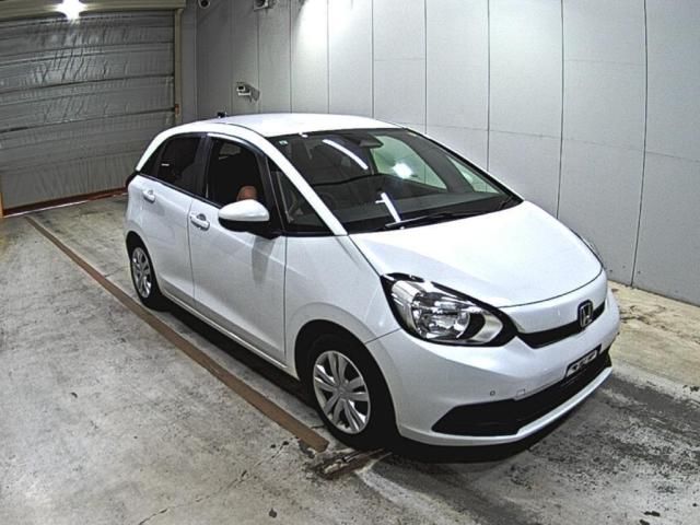 2023 Honda Fit ベーシック Japan auction vehicle