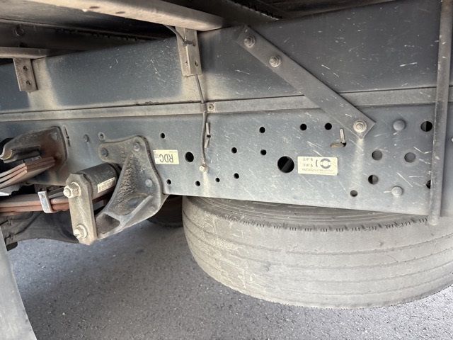 2012 Isuzu Elf Aluminum van auction photo 14