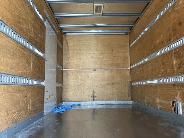 2012 Isuzu Elf Aluminum van auction photo 20