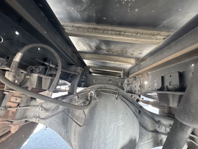 2012 Isuzu Elf Aluminum van auction photo 15