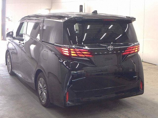 2024 Toyota Alphard Z auction photo 2